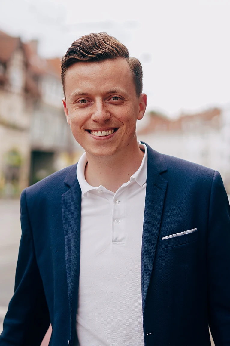 Porträt von Adis Ahmetović