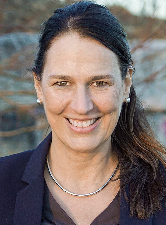 Porträt von Anja Reinalter