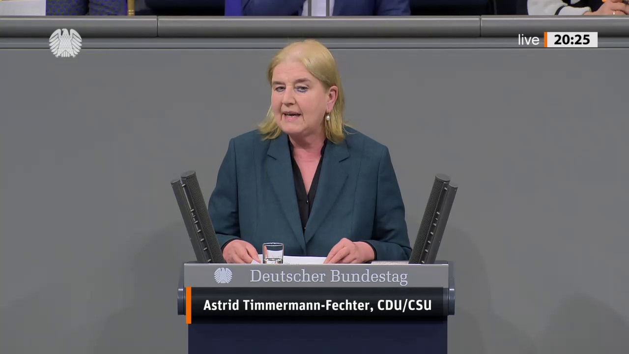 Astrid Timmermann-Fechter bei einer Bundestagsrede · Standbild vom 2026-03-19