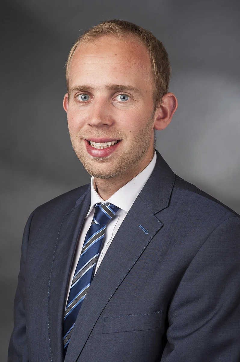 Porträt von Dennis Rohde