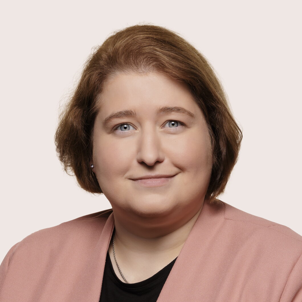 Porträt von Bettina Lugk