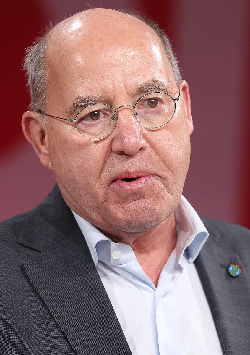 Porträt von Gregor Gysi