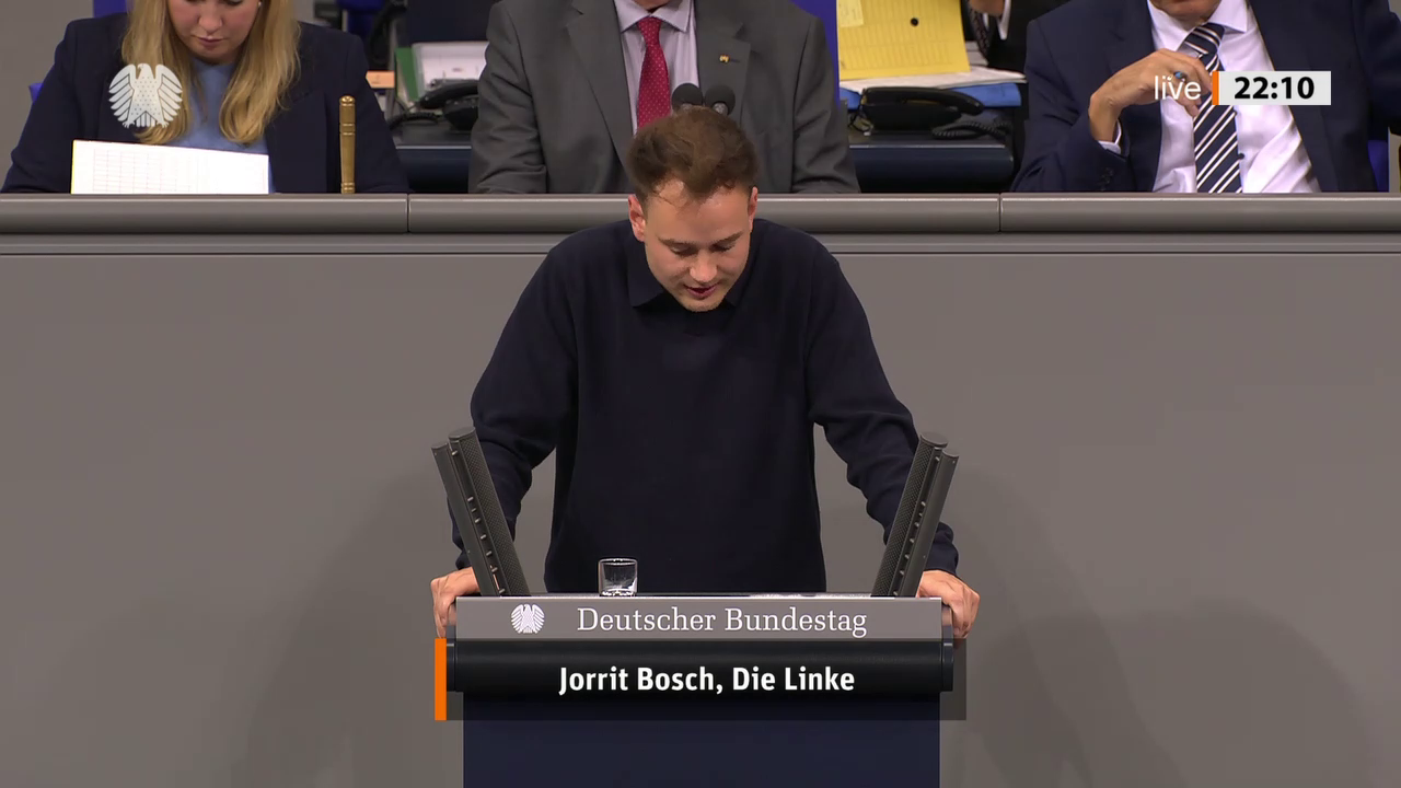 Jorrit Bosch bei einer Bundestagsrede · Standbild vom 2026-09-24