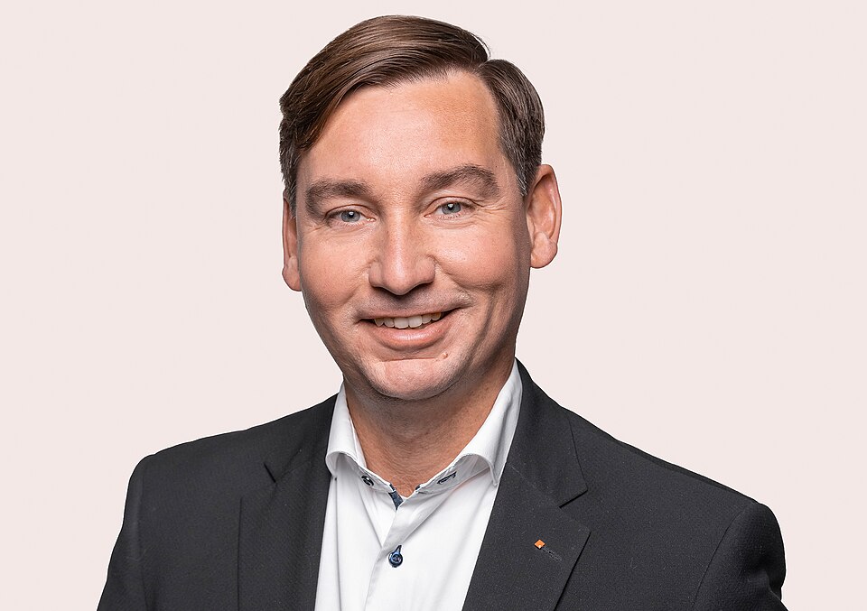 Porträt von Sebastian Hartmann