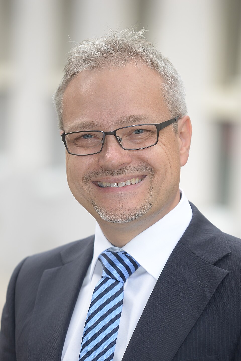 Porträt von Marc Bernhard
