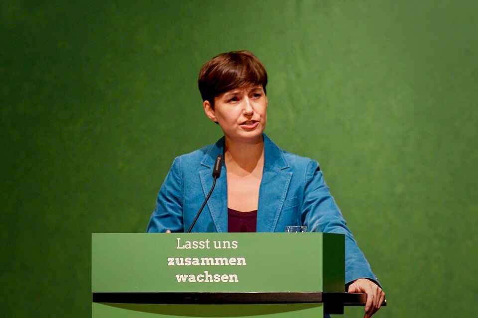 Porträt von Sandra Detzer