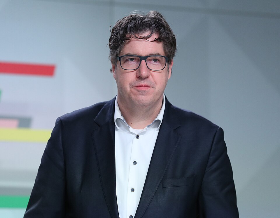Porträt von Michael Kellner