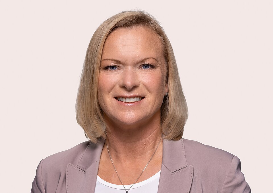 Porträt von Dunja Kreiser