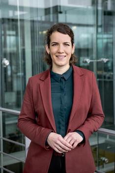 Porträt von Lina Seitzl