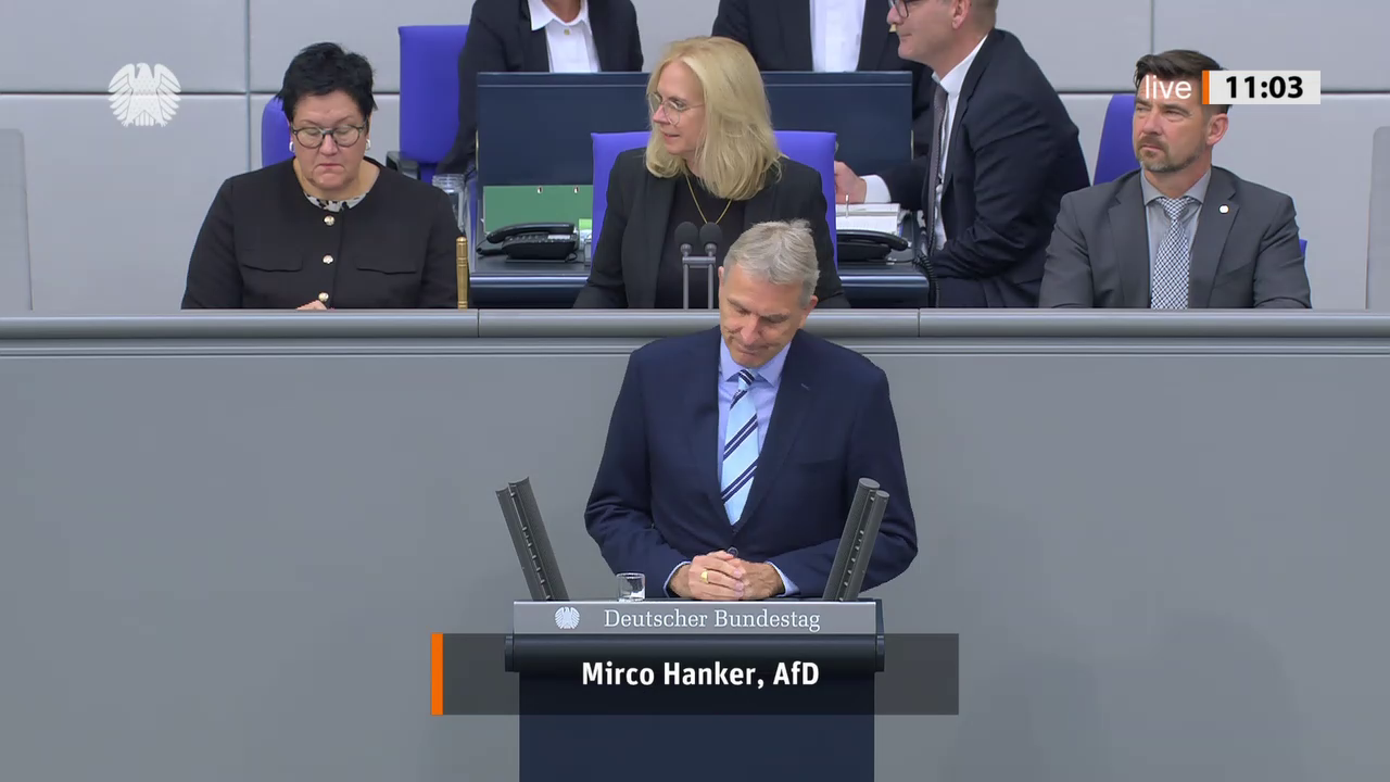 Mirco Hanker bei einer Bundestagsrede · Standbild vom 2026-09-10