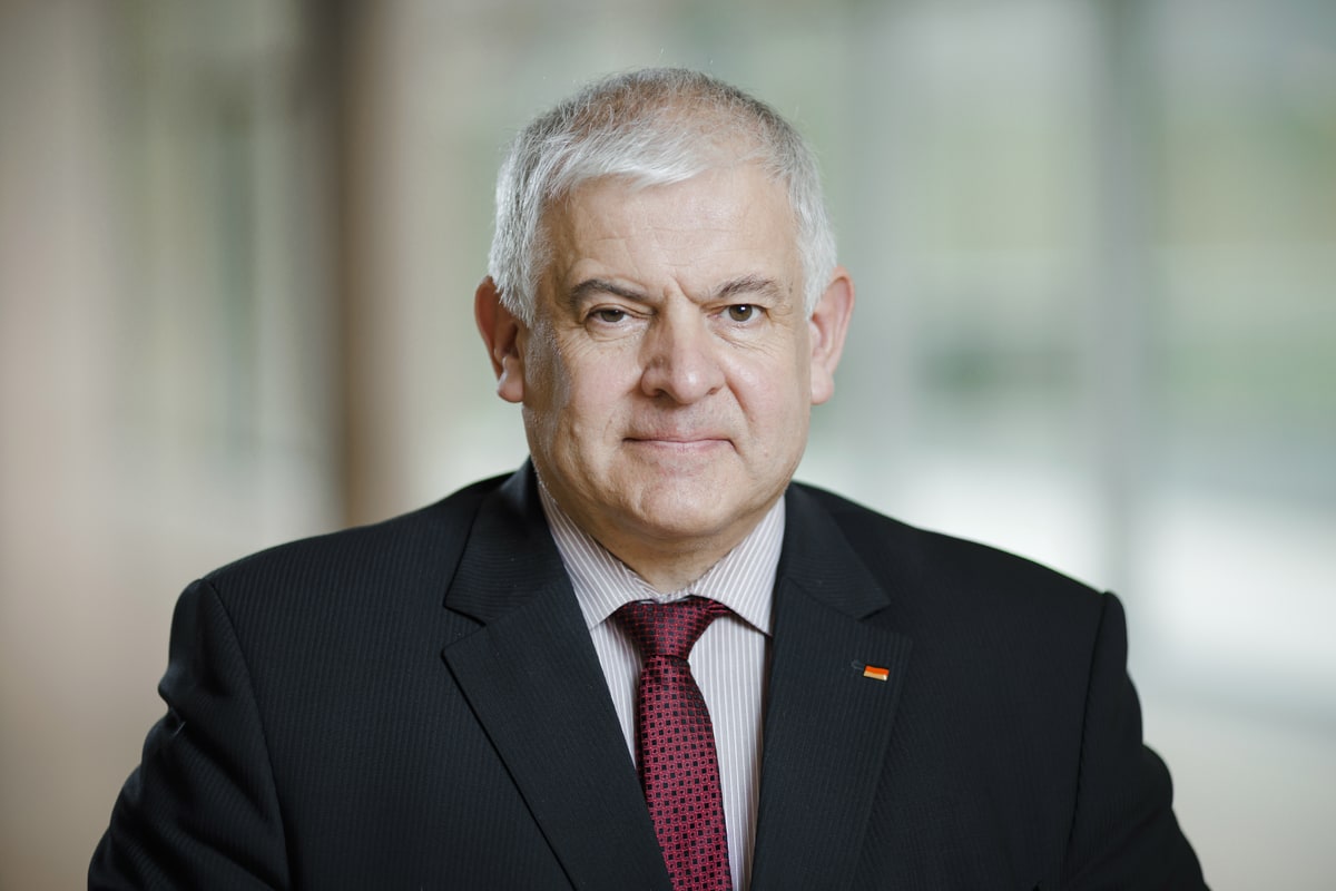 Porträt von Hermann Färber