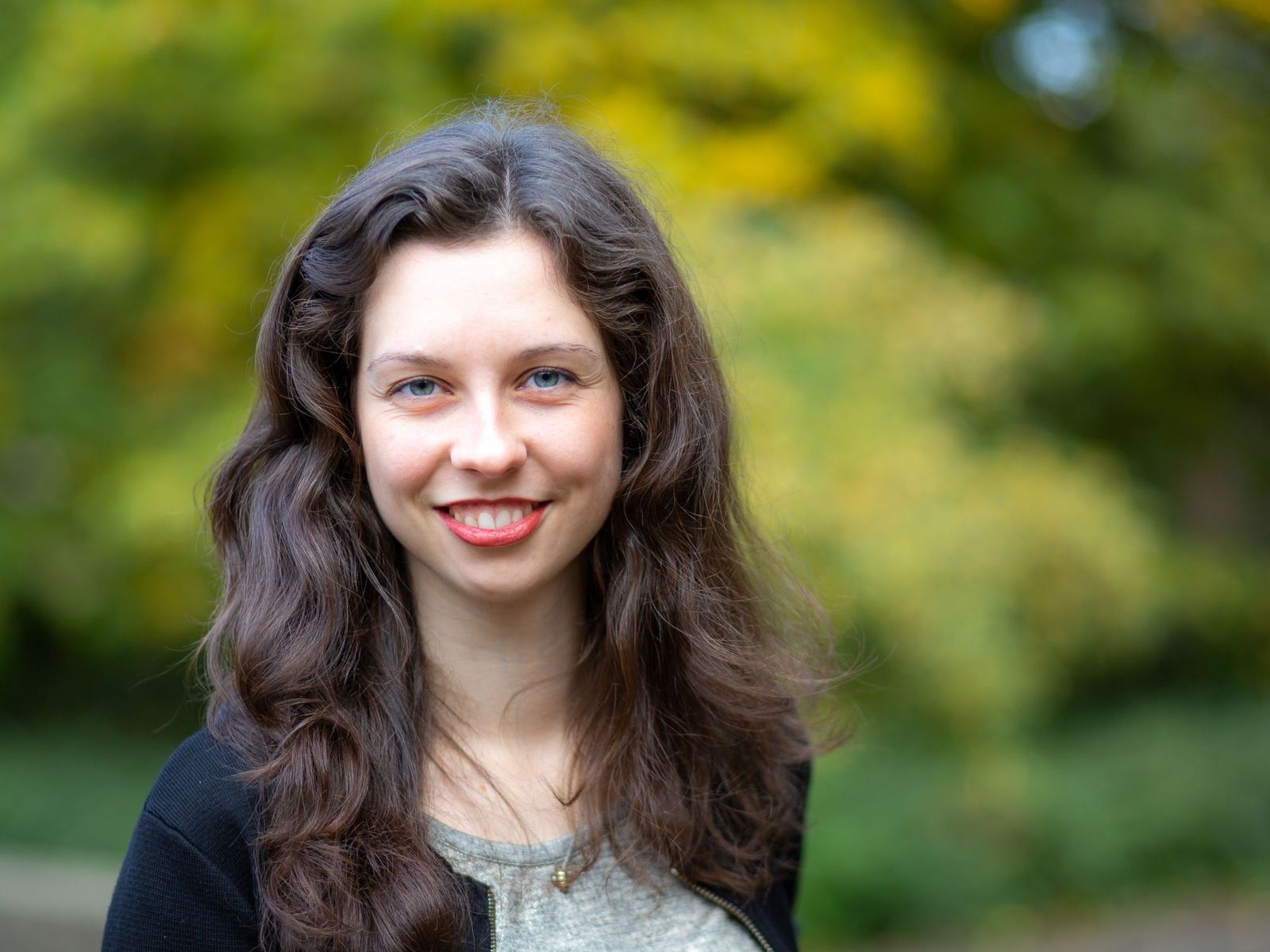 Porträt von Zoe Mayer