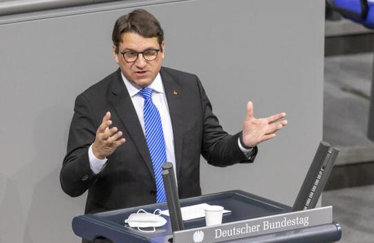 Porträt von Oliver Vogt