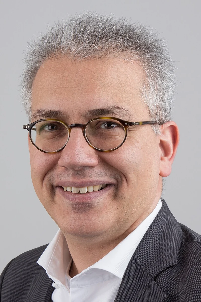 Porträt von Tarek Al-Wazir